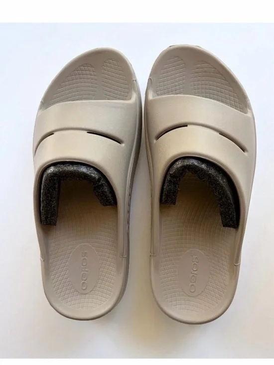 OOFOS Women's Recovery Slide Sandals in Taupe - Picture 2 of 10